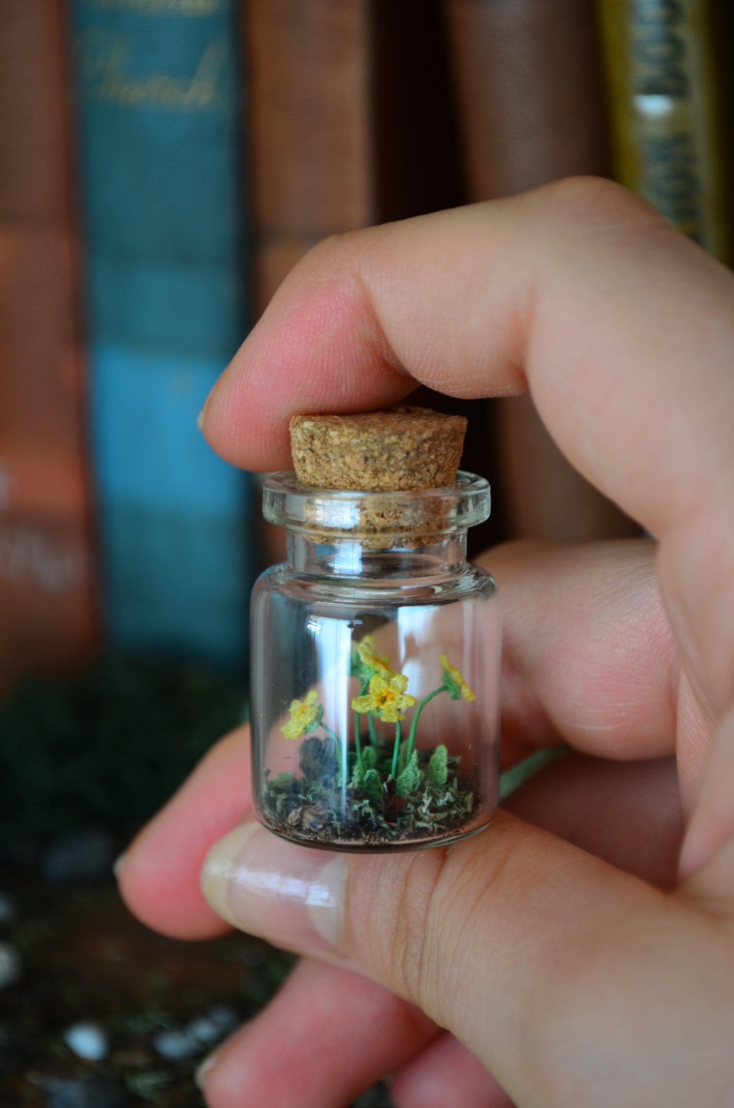 Hancrocheted Tiny Tiny Flowers - By Tiny Bells of the Prairie