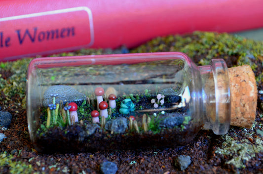 Bottle Diorama - Pond’s Edge